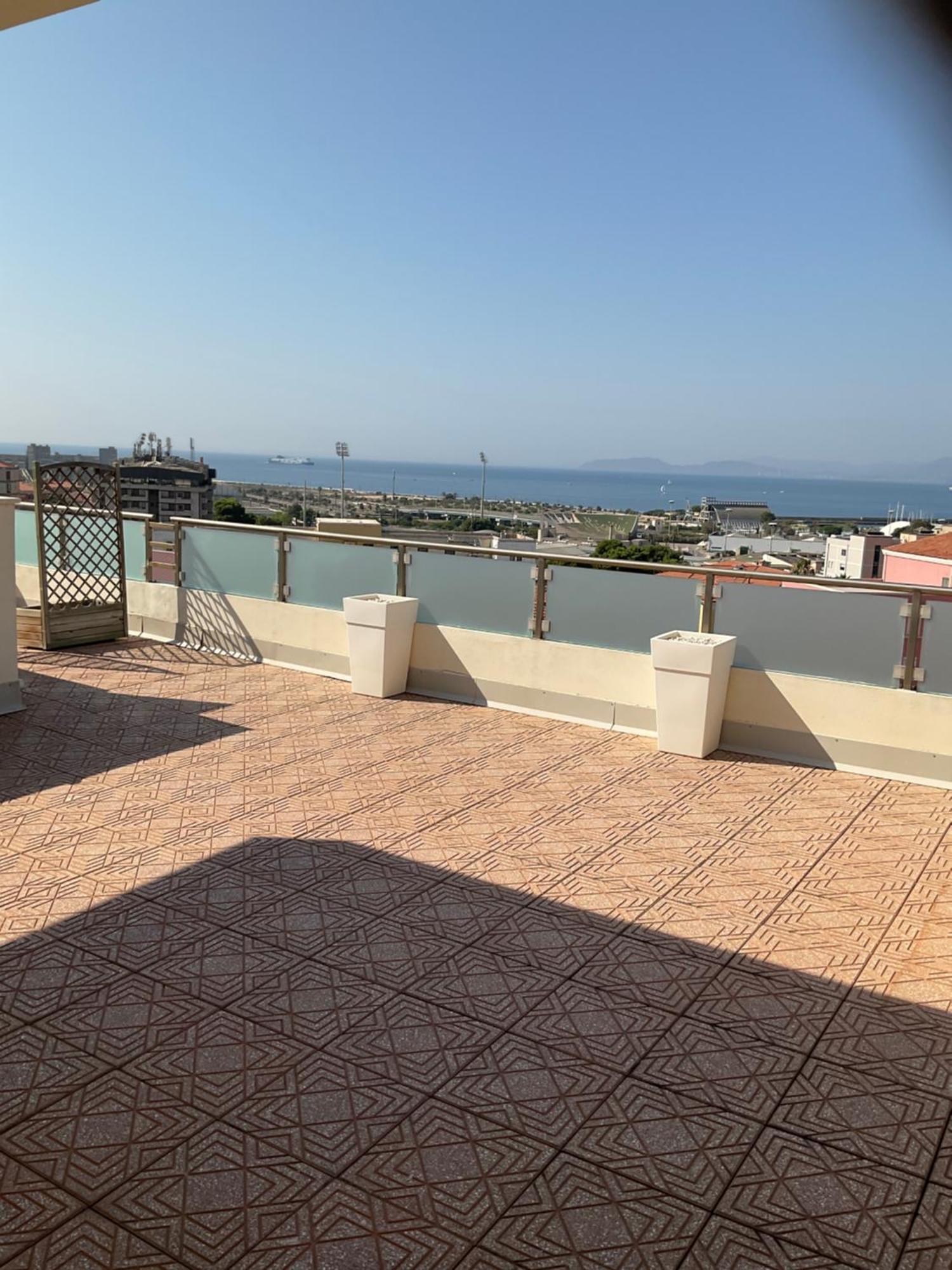 Giroloft Appartement Cagliari Buitenkant foto